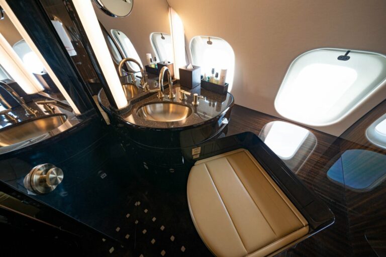 FAQ how does a Private Jet lavatory look like? Private Jet Coach